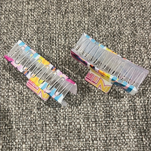 K Pop Bundle Kids Fashion Socks, hair clips and Pouch Set - Yellow and Purple - Picture 7 of 9